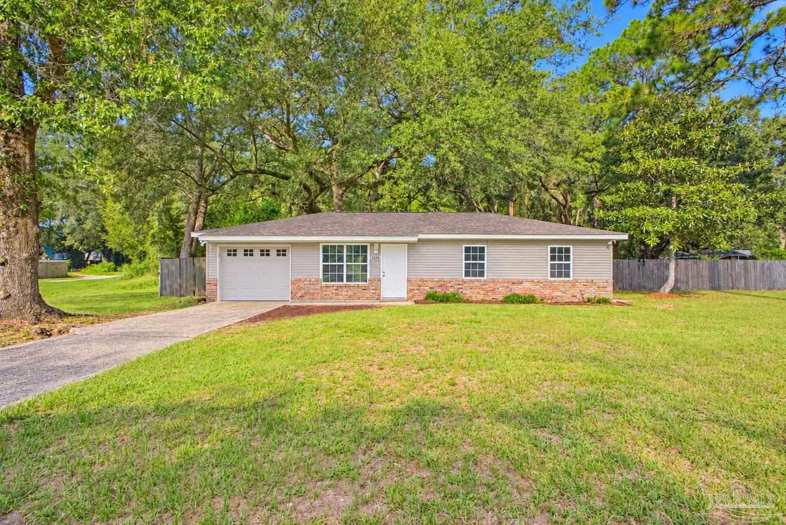 Photo of Listing #688842