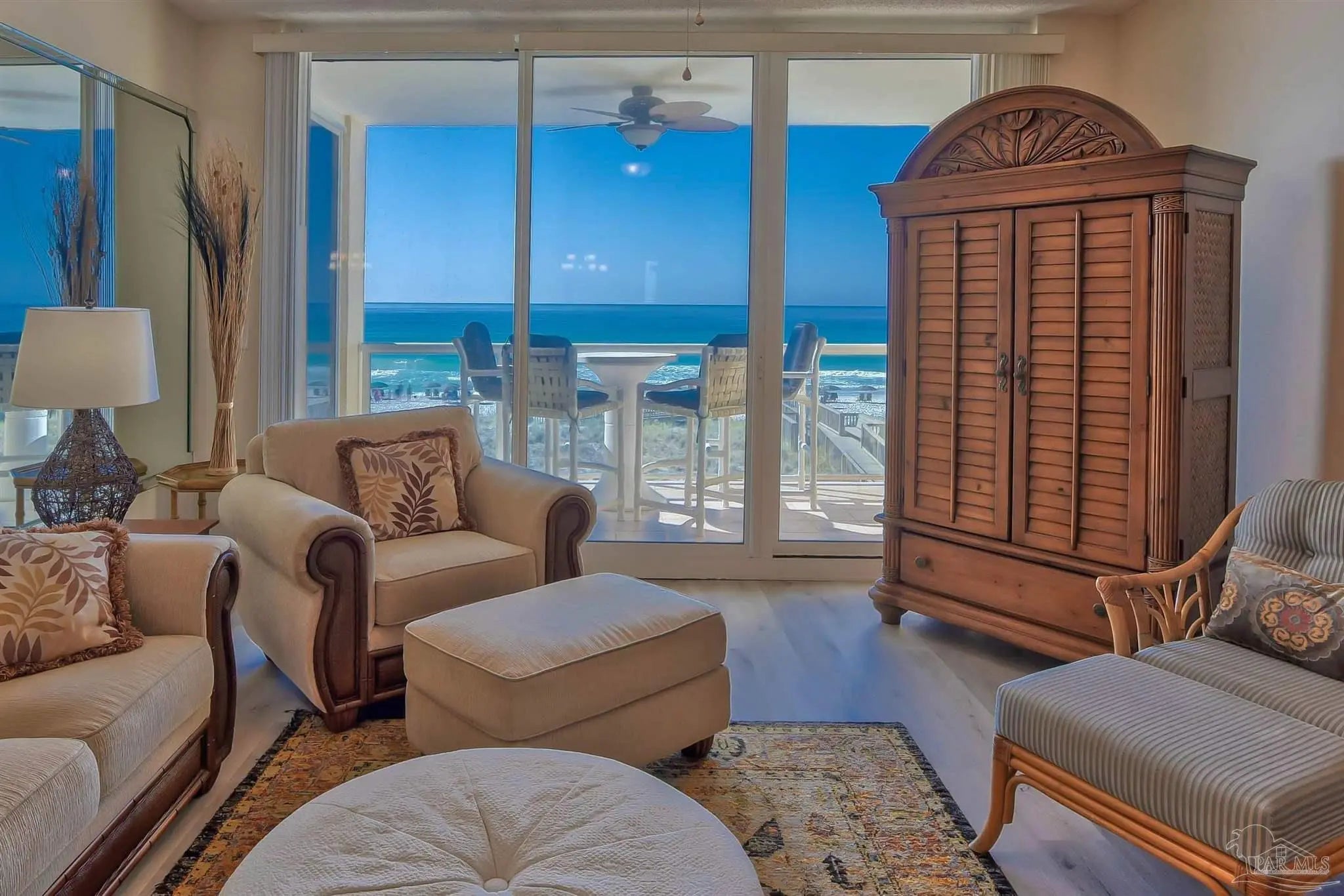 Photo of Listing #672884