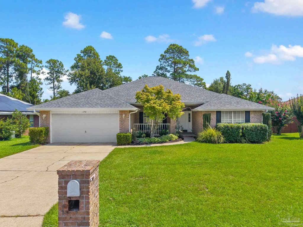 4798 Ribault Ln, Milton