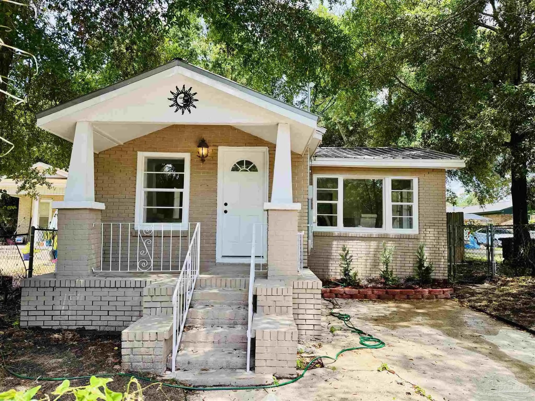 Photo of Listing #668750