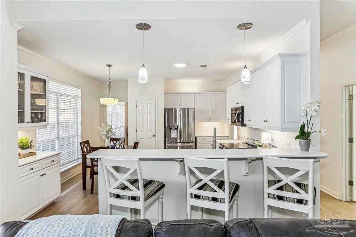 Photo of Listing #676981