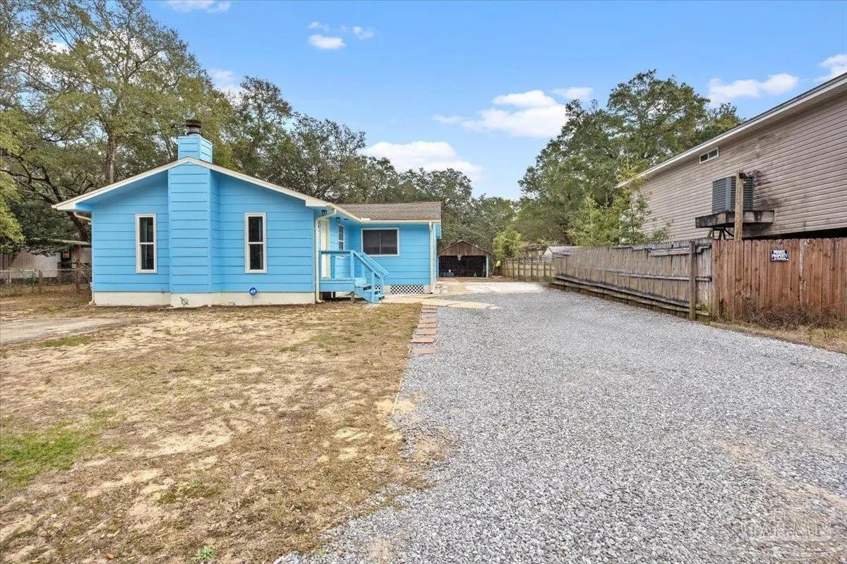 Photo of Listing #676243