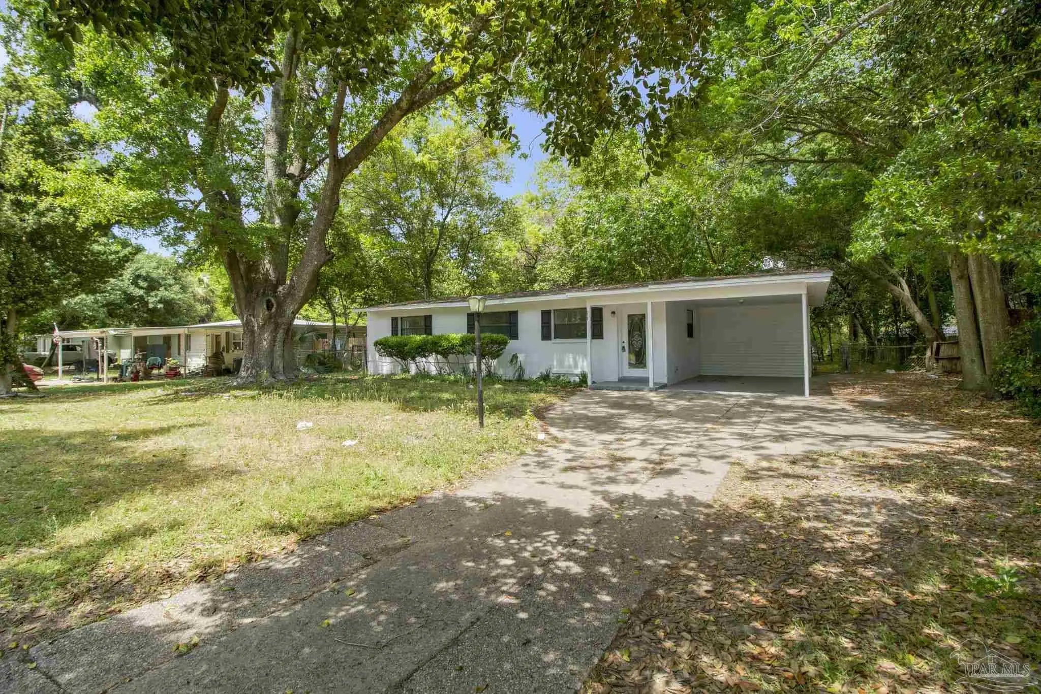 Photo of Listing #681163