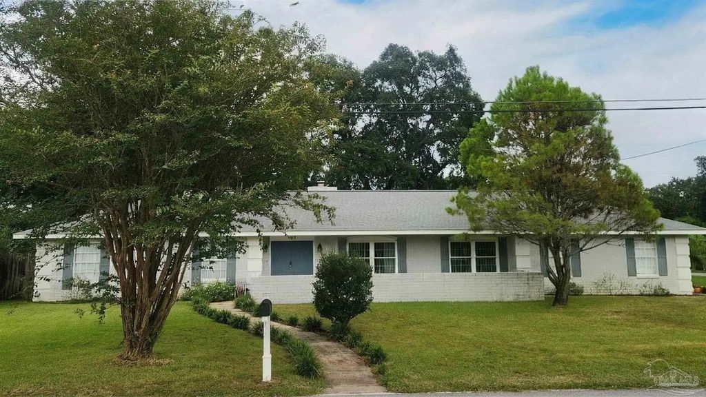 405 Poinciana Dr, Gulf Breeze