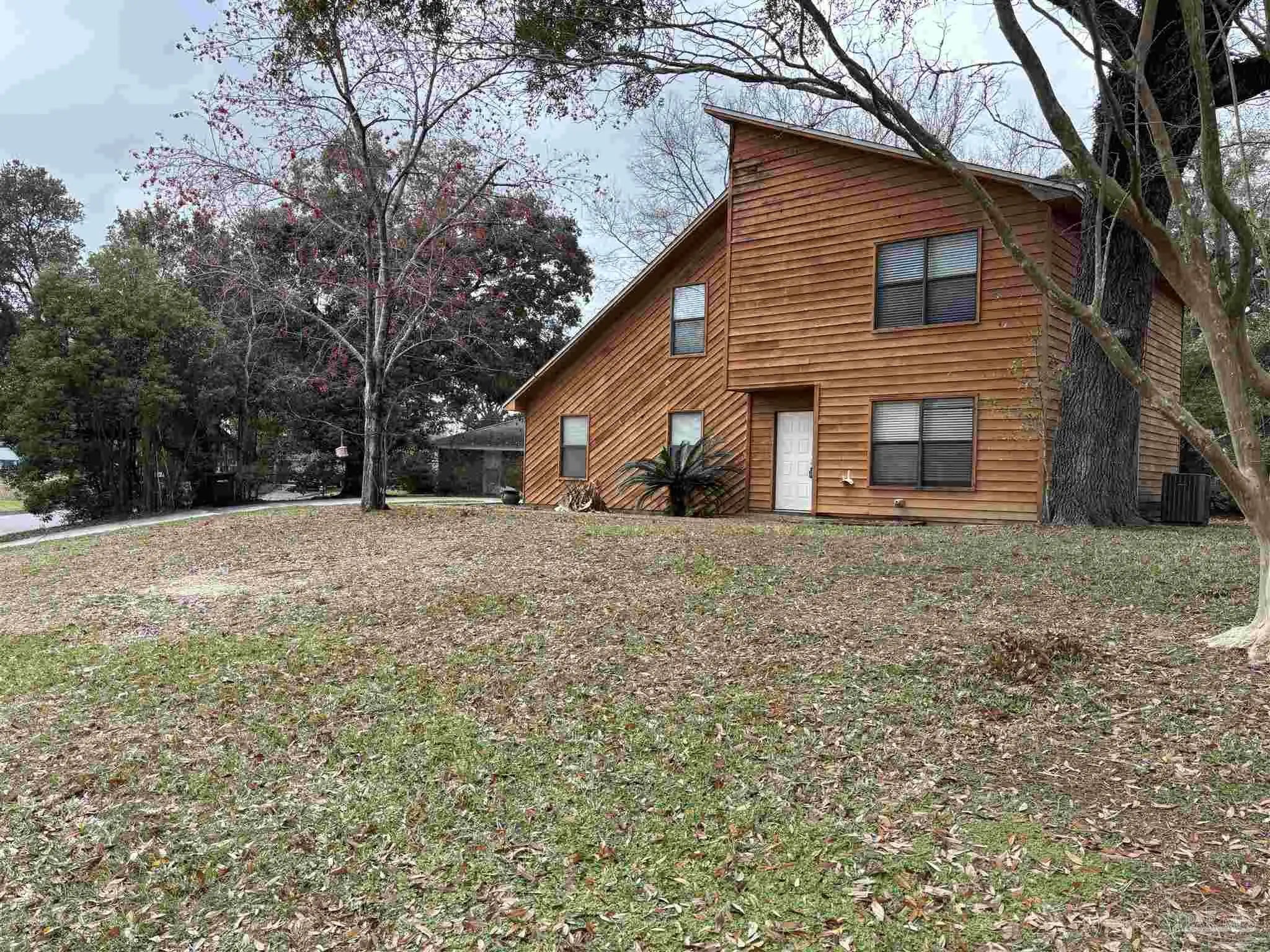 Photo of Listing #674816