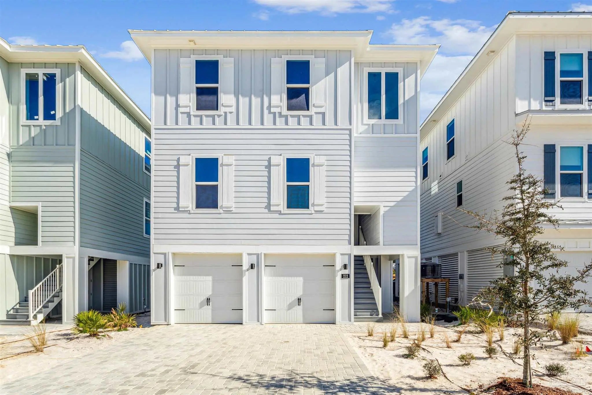 Photo of Listing #675208