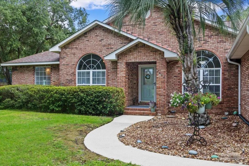 2602 Hidden Creek Dr, Navarre