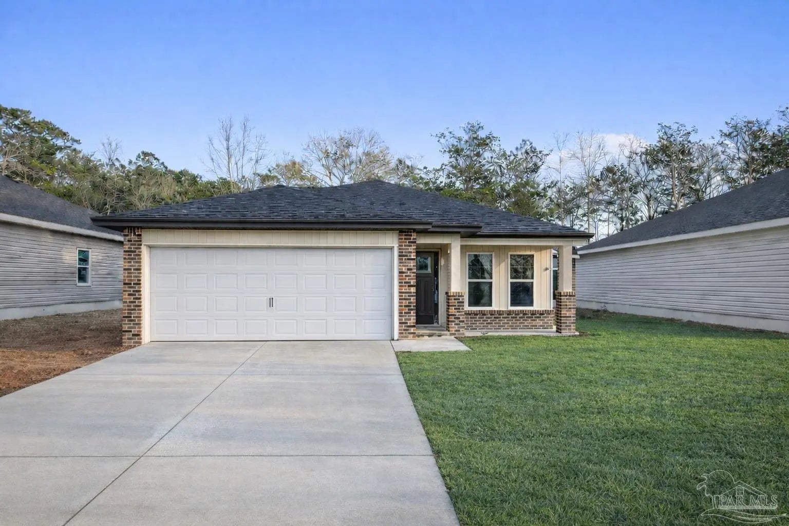 Photo of Listing #678363