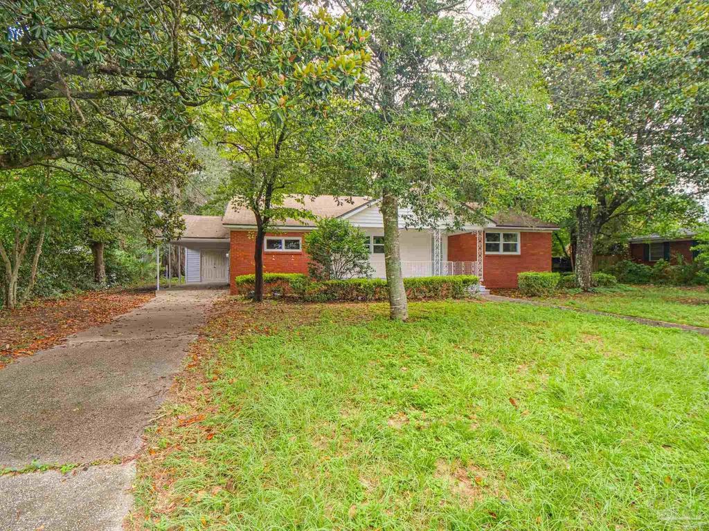 2014 University St, Pensacola