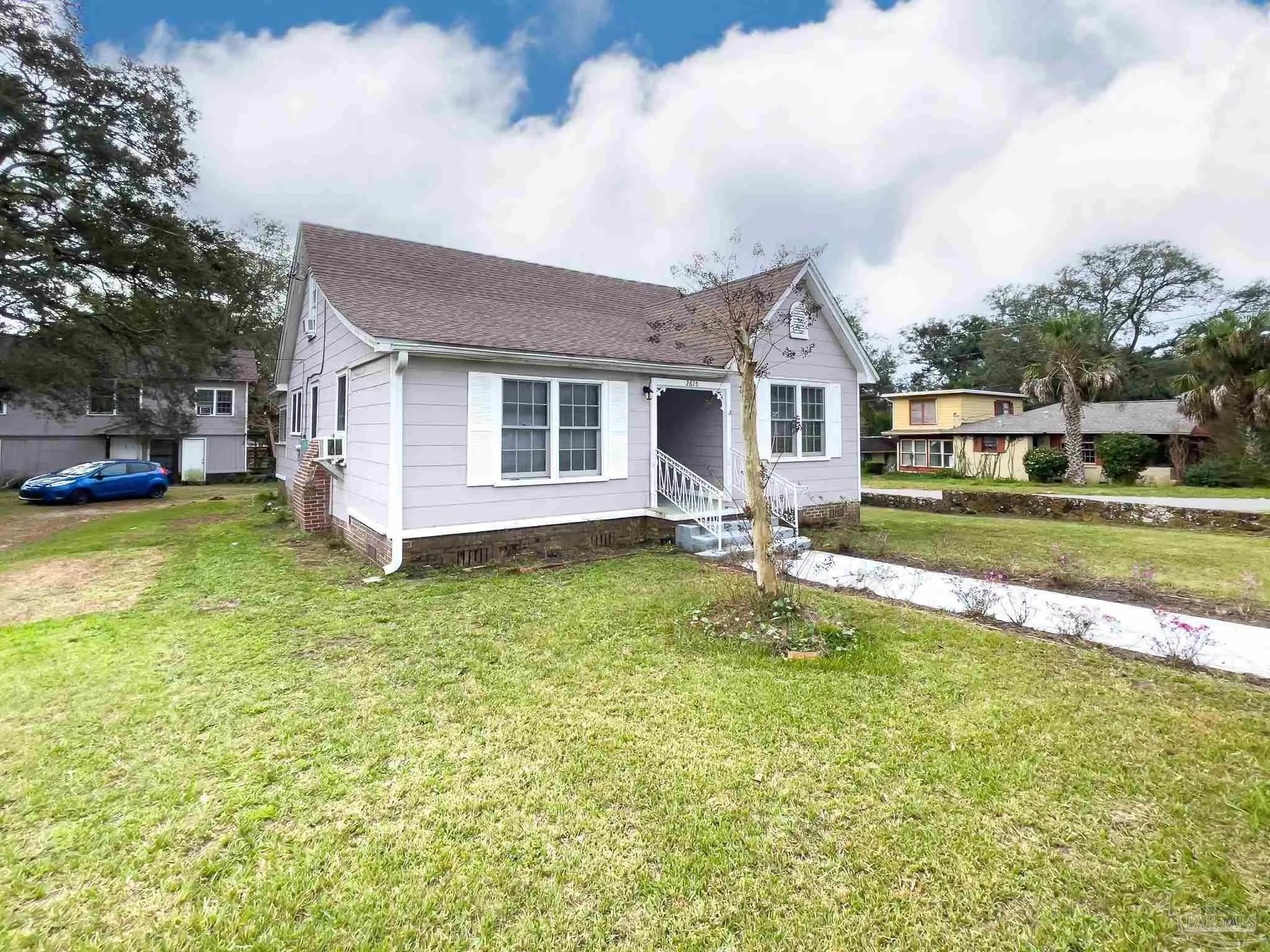 Photo of Listing #680640