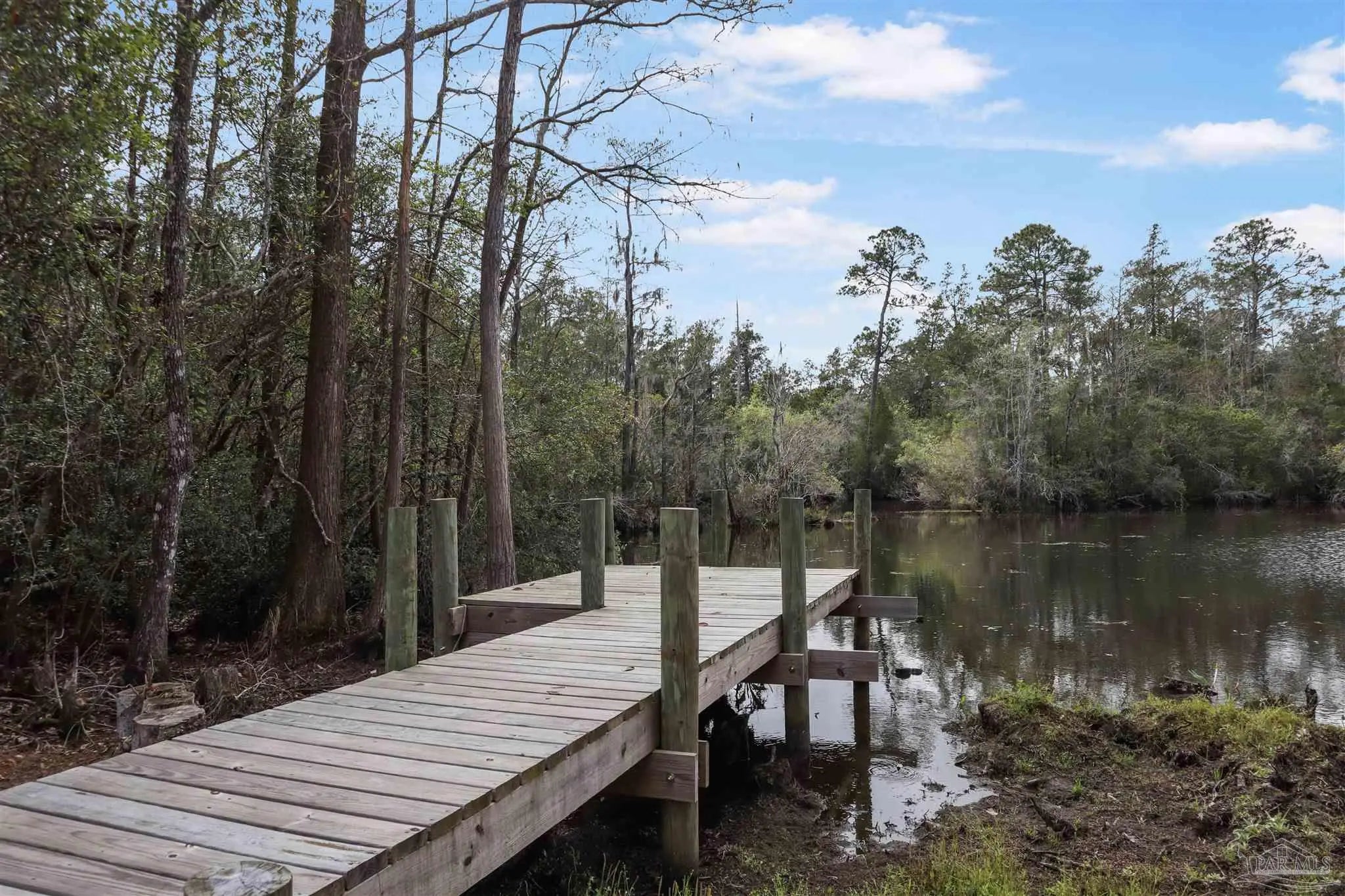 Photo of Listing #680927