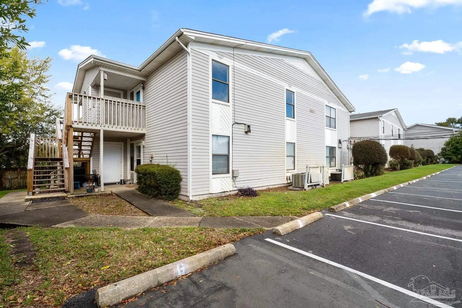 Photo of Listing #679284