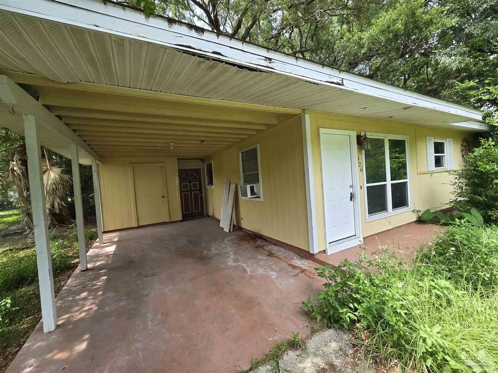 926 Lucerne Ave, Pensacola