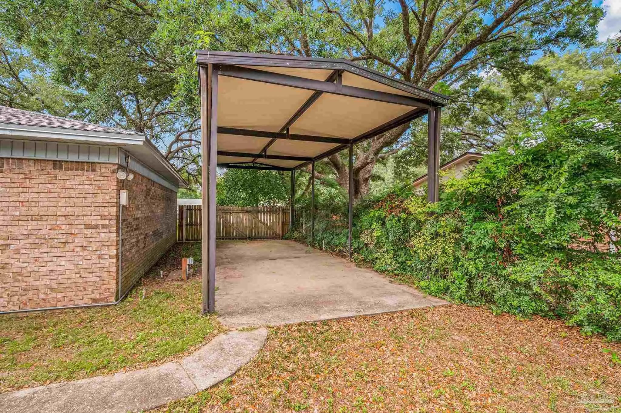 Photo of Listing #664979