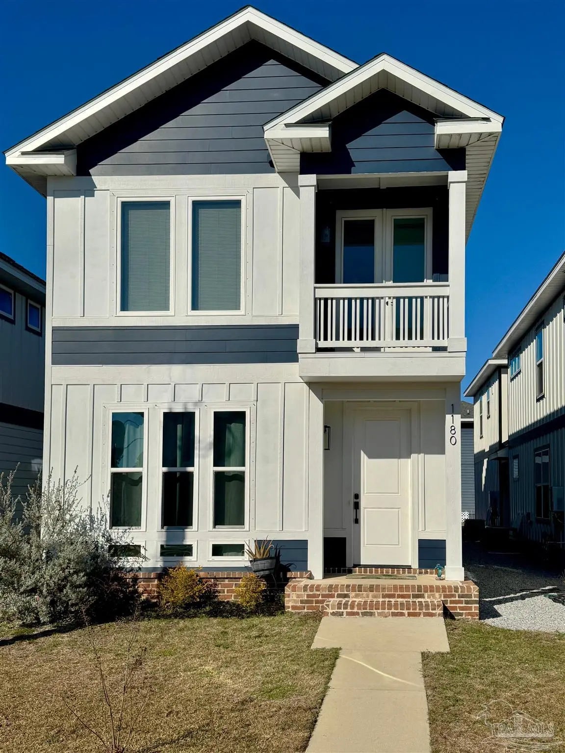 Photo of Listing #676792