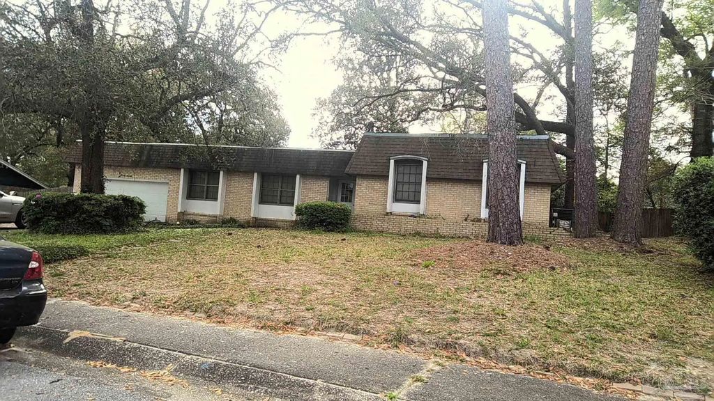 9670 Coachman Ct, Pensacola