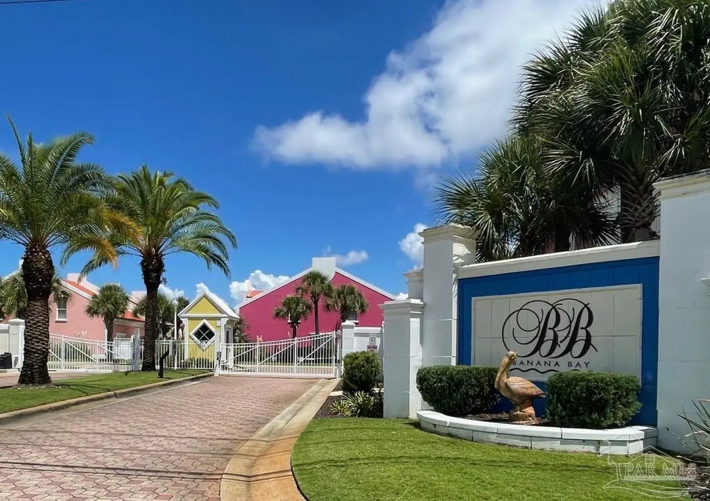 6050 Valhalla Ave, Pensacola