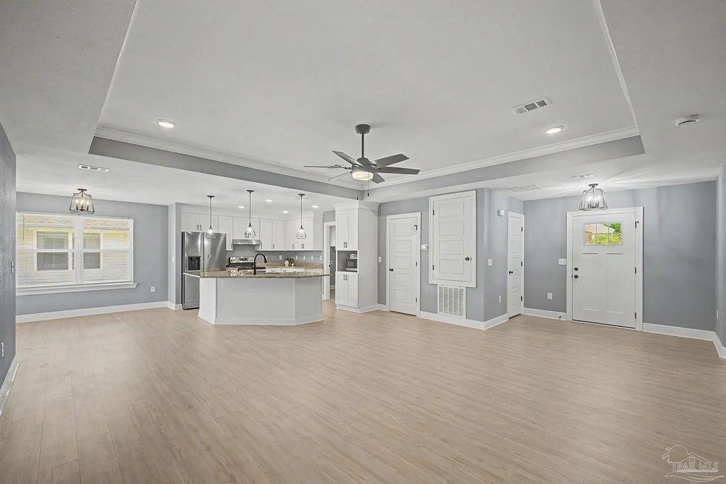 10427 Tanton Rd, Pensacola