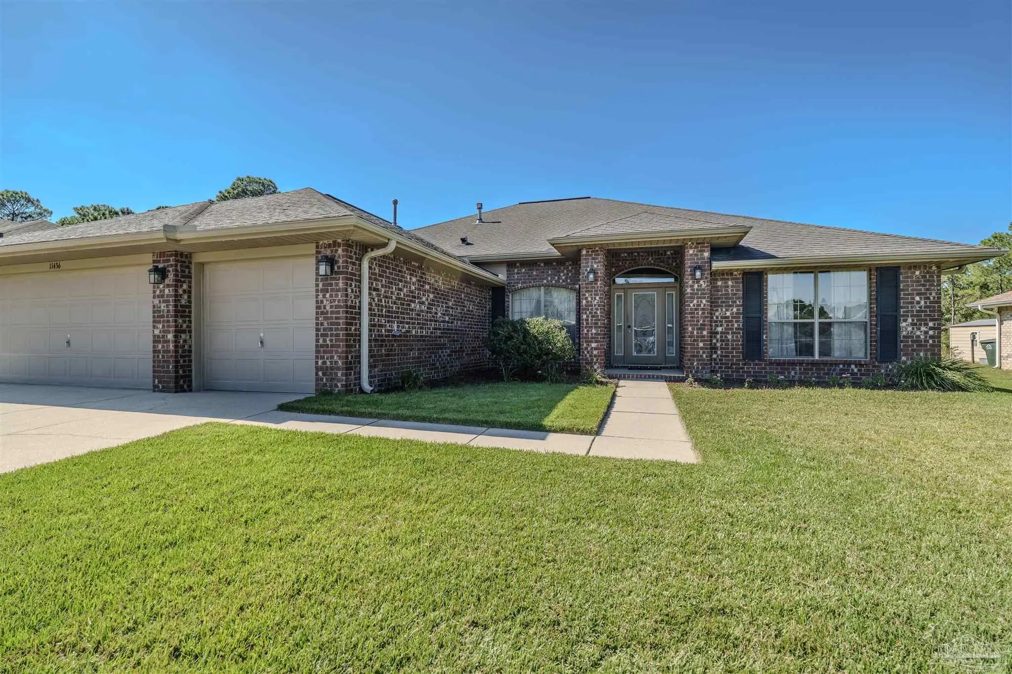 Photo of Listing #672268