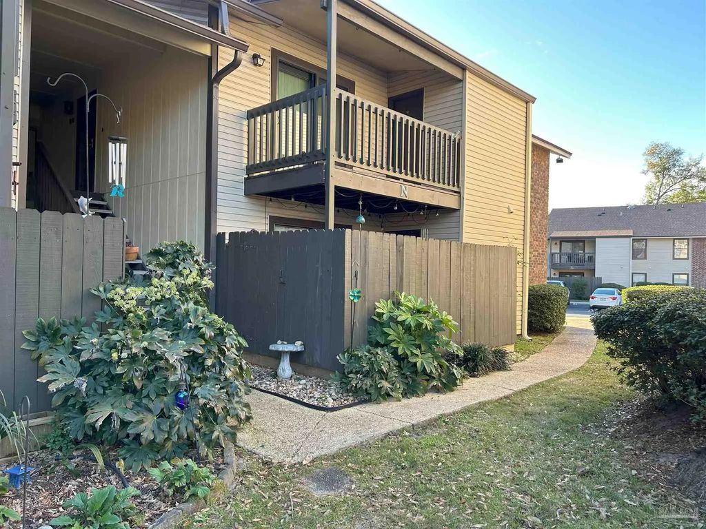 2201 Scenic Hwy #n-4, Pensacola