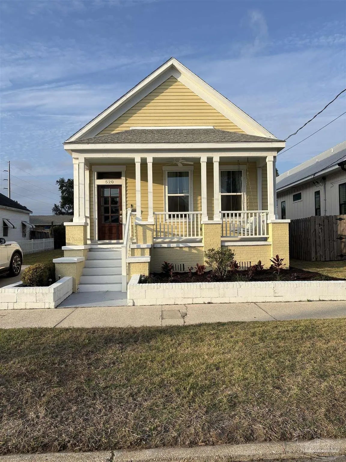 Photo of Listing #675880