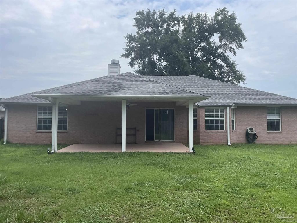 1797 Cedrus Ln, Pensacola