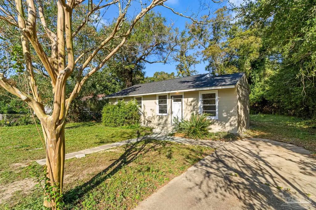 118 Alice St, Pensacola