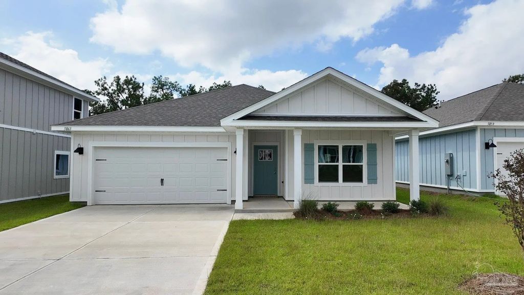 5863 Tripletail Dr, Milton