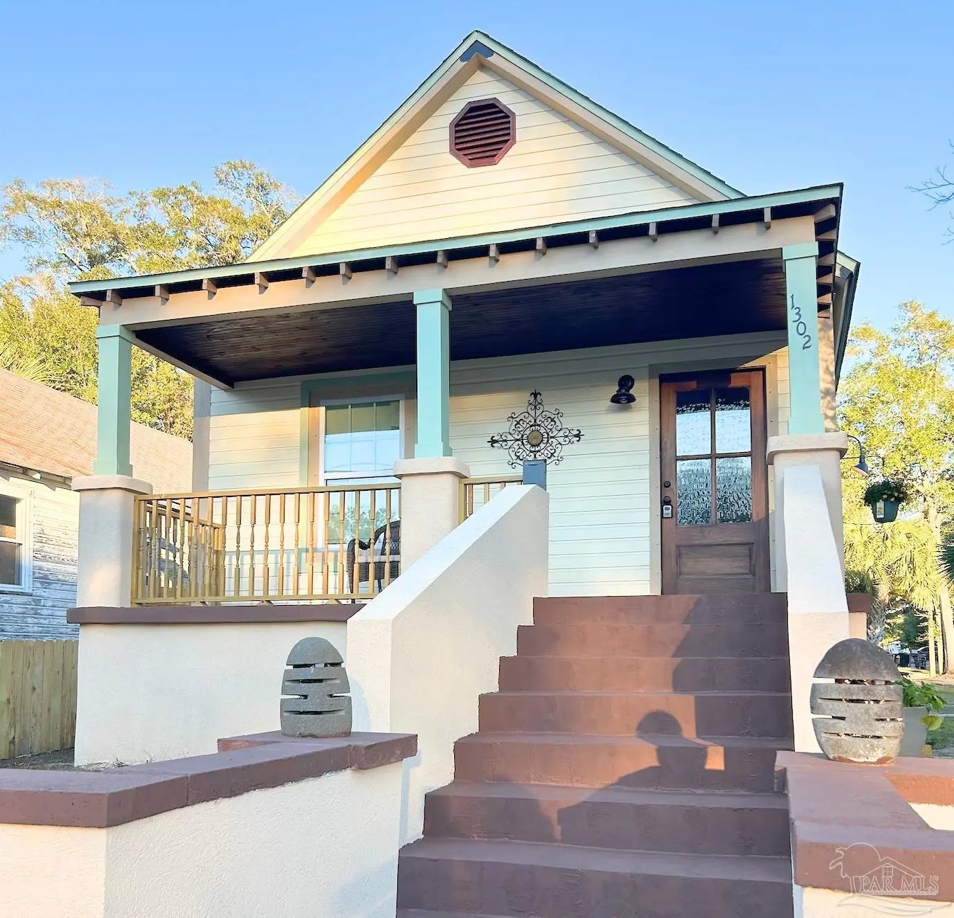 Photo of Listing #675979