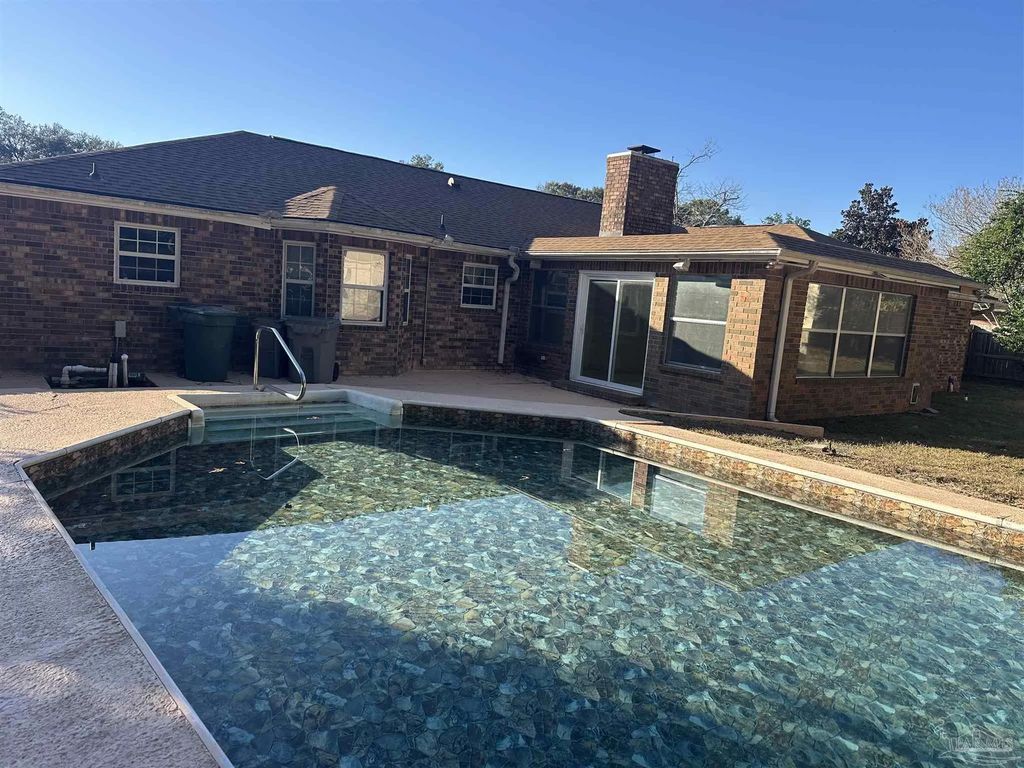 6342 Lake Charlene Ter, Pensacola