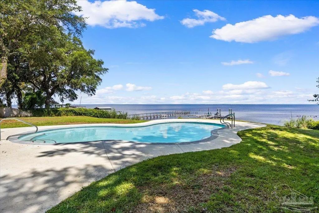 4736 Hickory Shores Blvd, Gulf Breeze