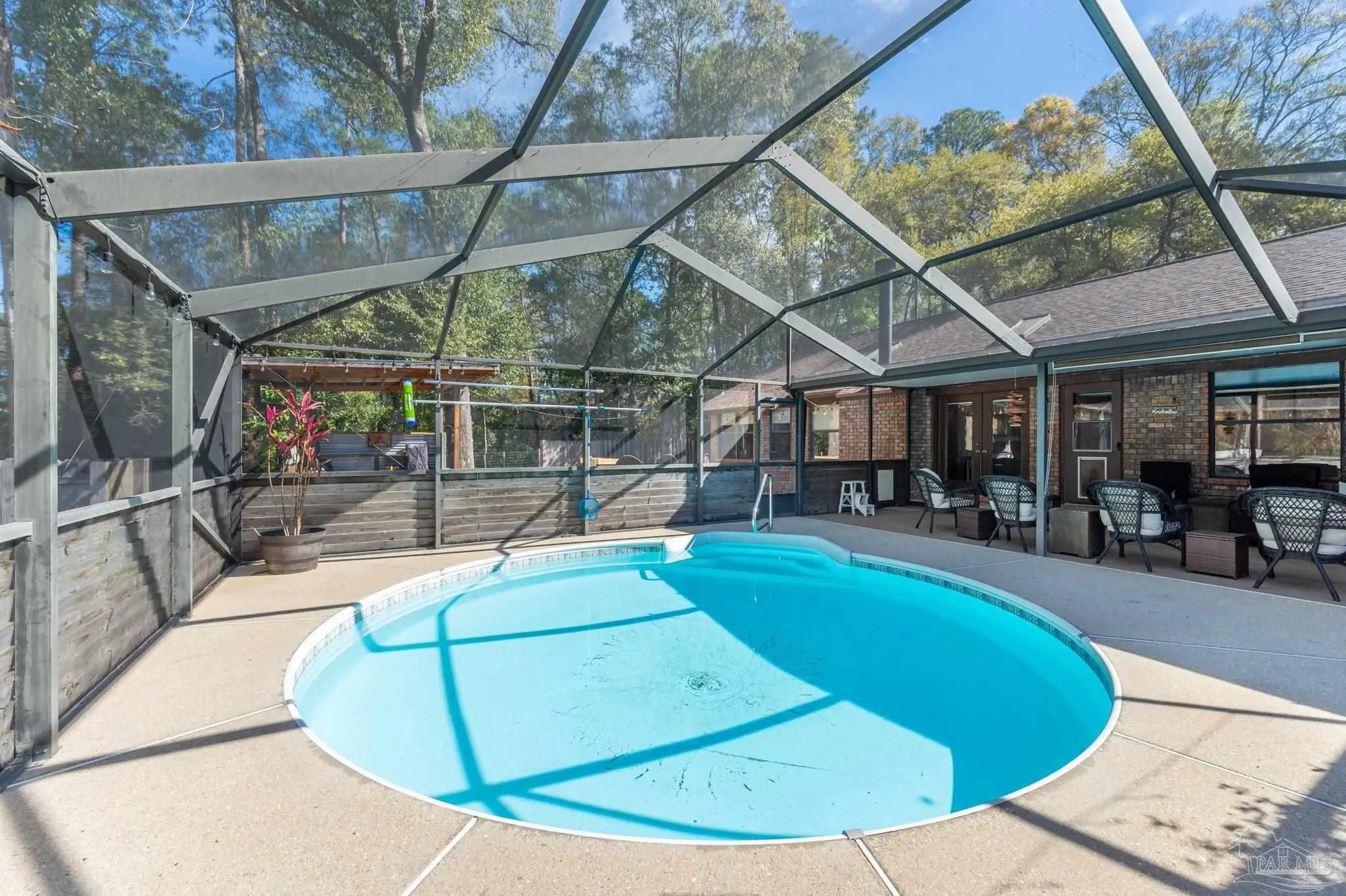 Photo of Listing #679666