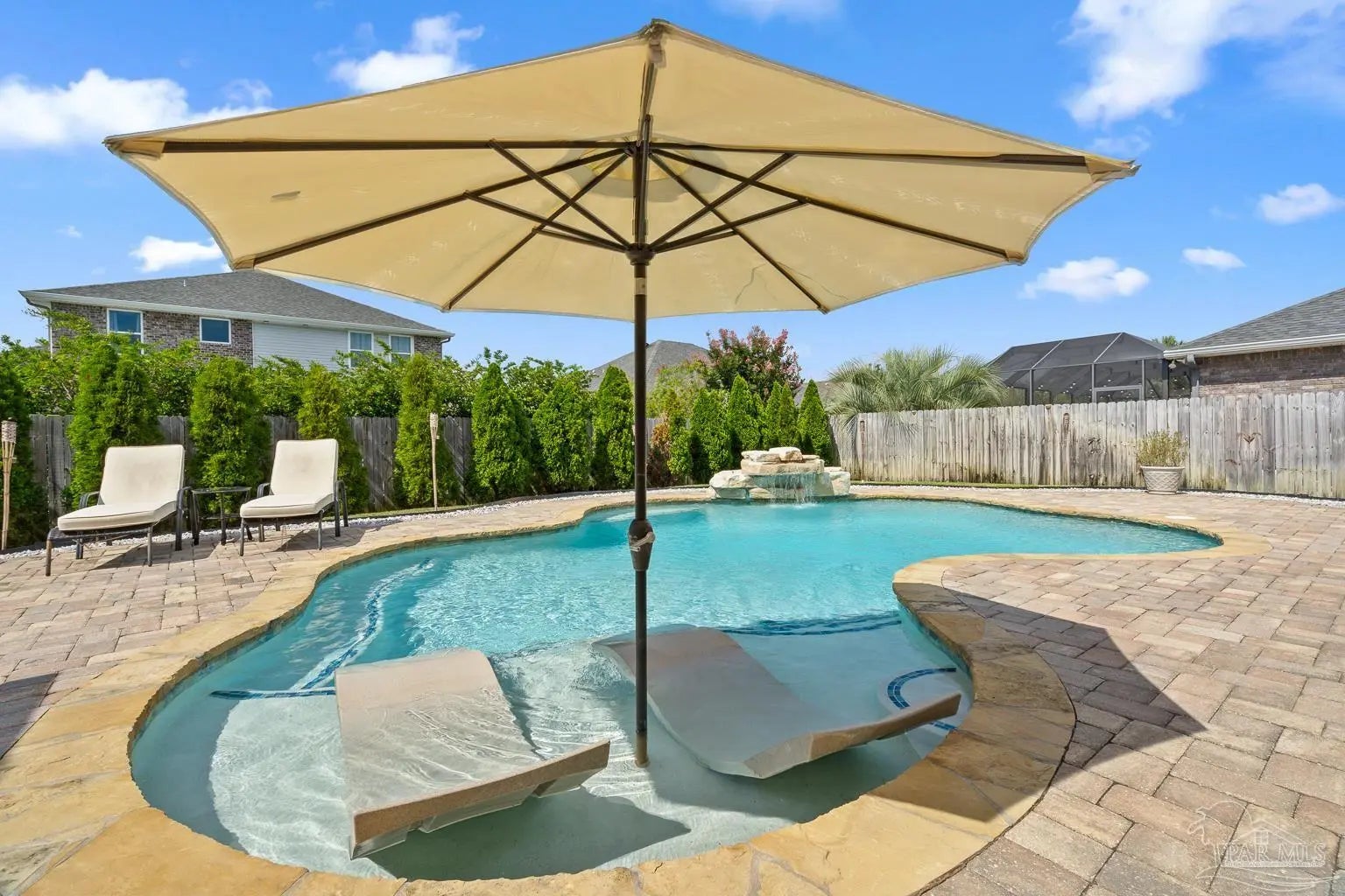 Photo of Listing #669353