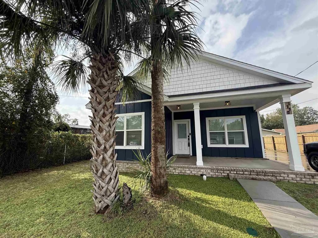 1350 N N St, Pensacola