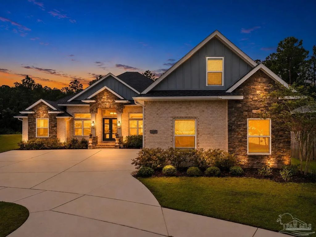 5840 Huntington Creek Blvd, Pensacola