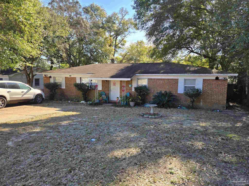 7075 Ben Sasser Dr, Pensacola