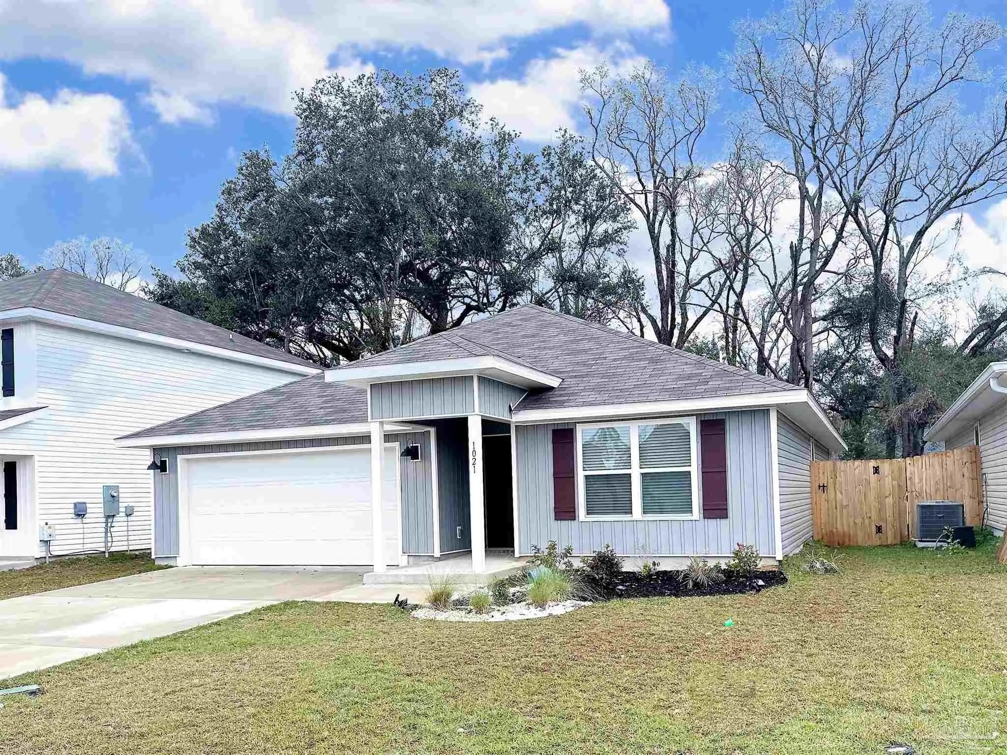 Photo of Listing #679587