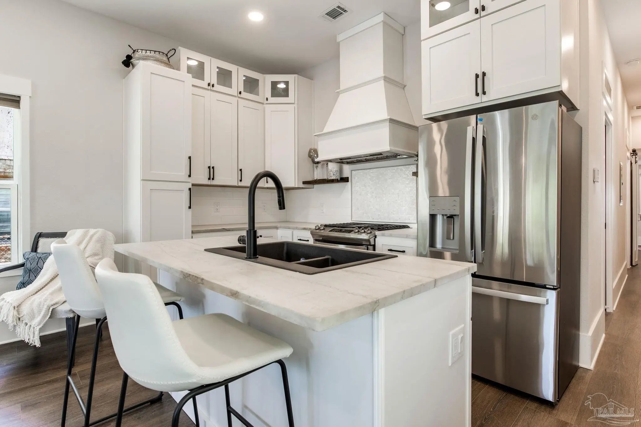 Photo of Listing #666283