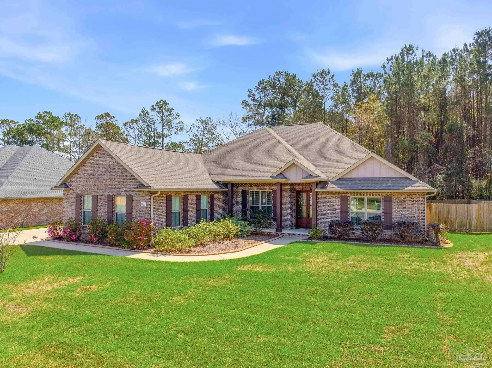 Photo of Listing #678609