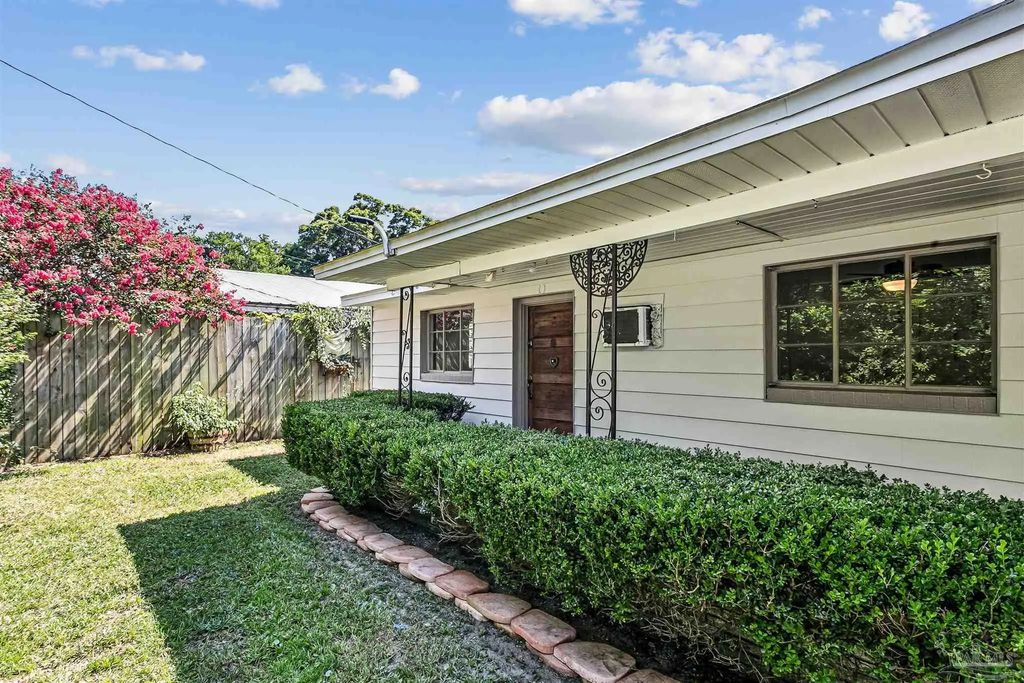 29 Cloverland Ct, Pensacola