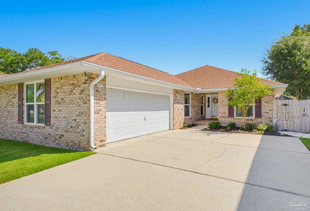 6534 Rambler Dr, Pensacola