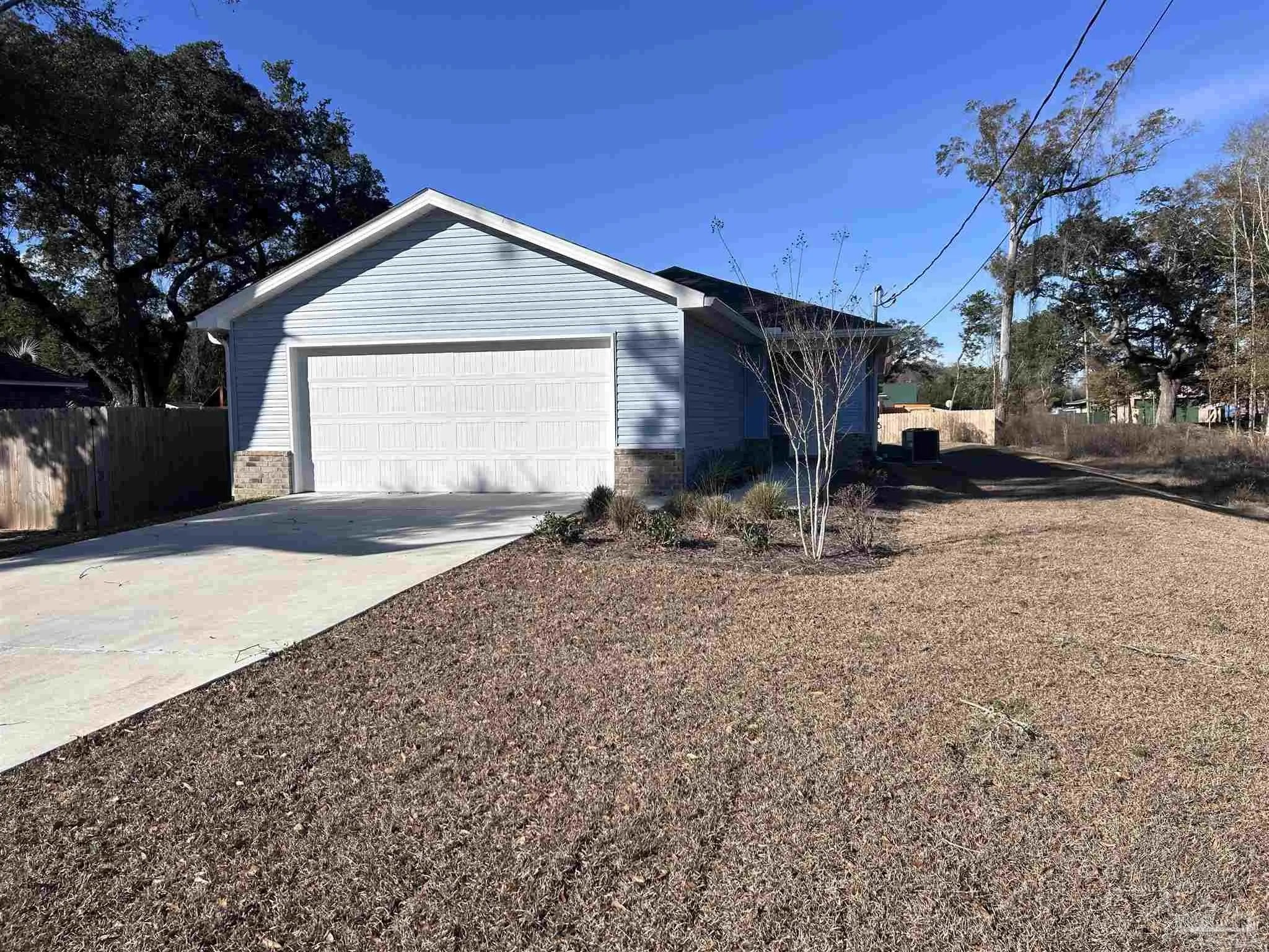 Photo of Listing #672510