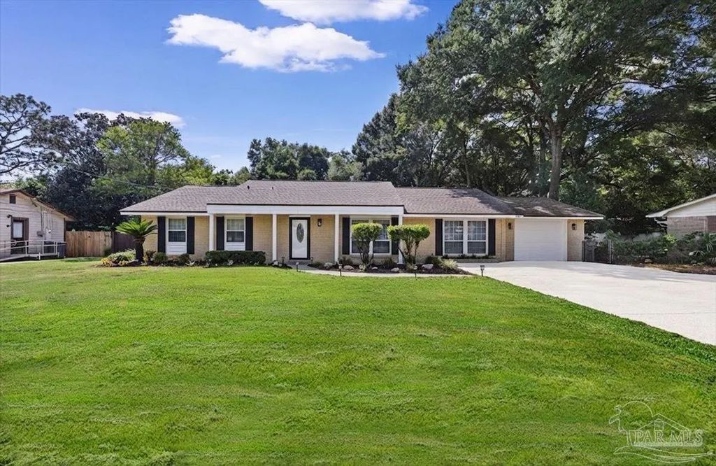 5431 Tomlinson Dr, Pensacola