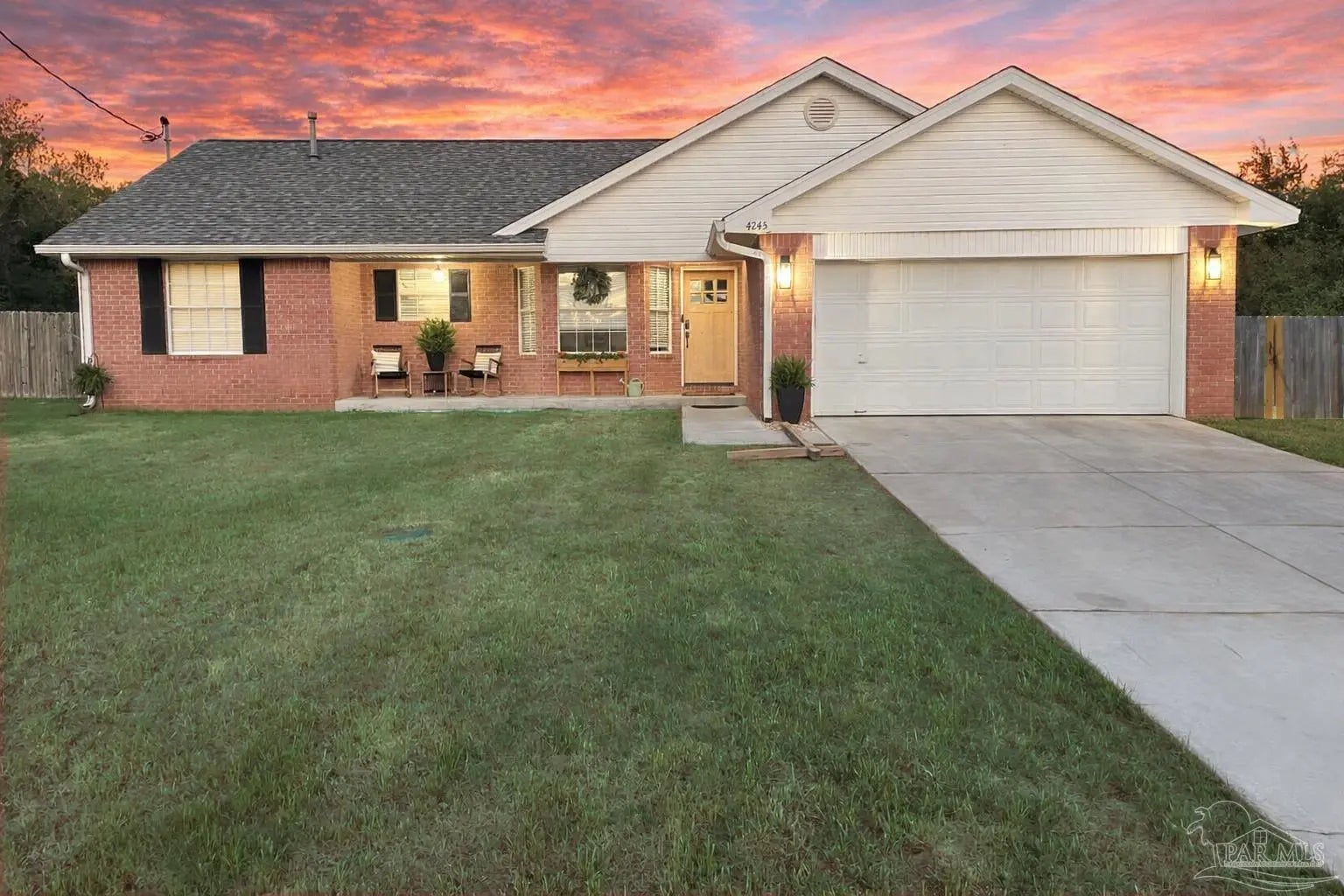 Photo of Listing #680618