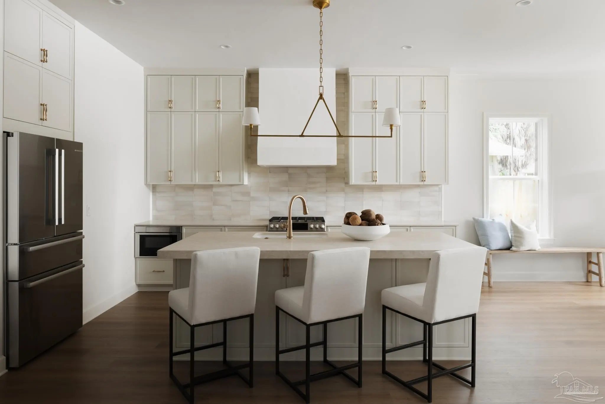 Photo of Listing #668477