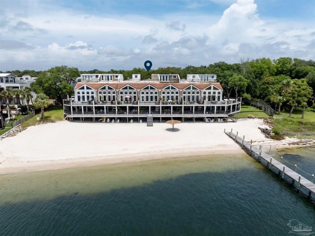 1189 Gulf Breeze Pkwy, Gulf Breeze