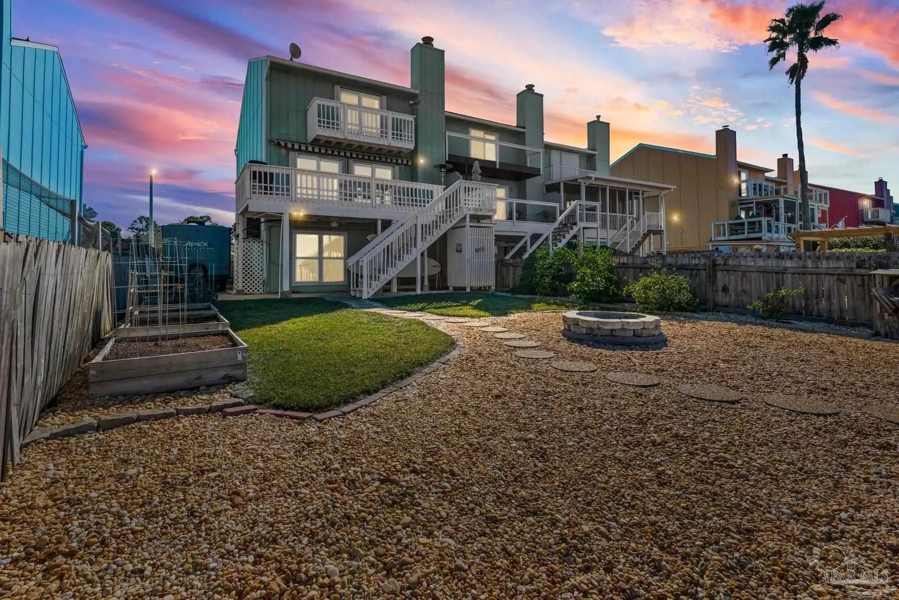 Photo of Listing #673701