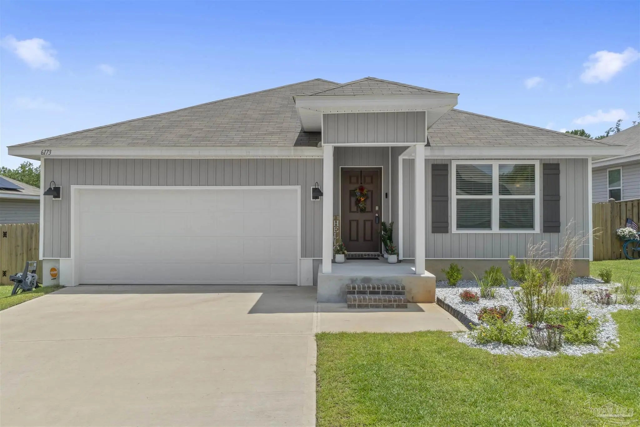 Photo of Listing #666883