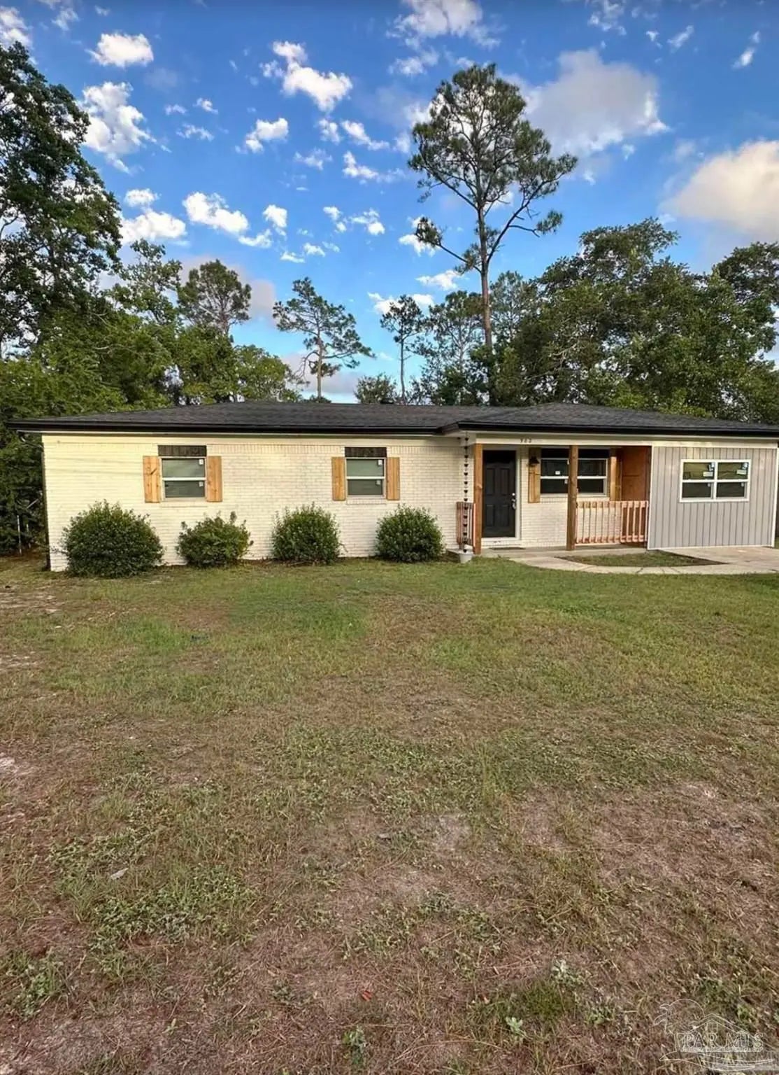 Photo of Listing #669923