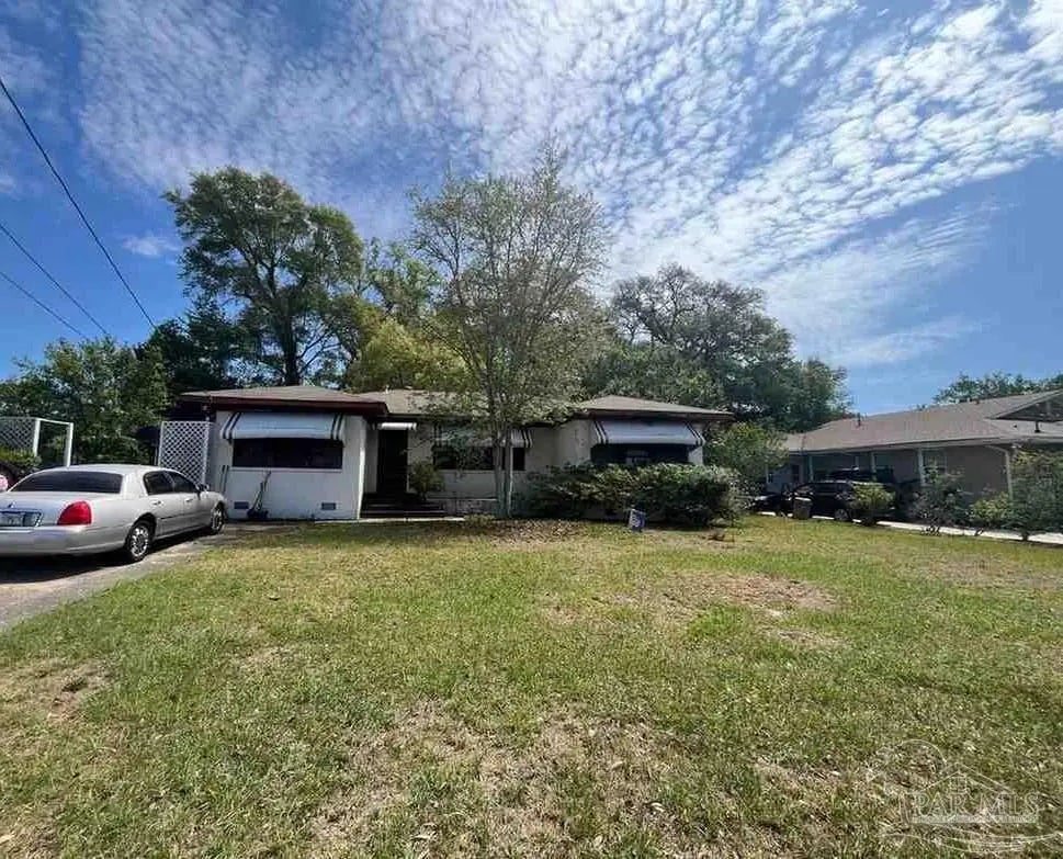 Photo of Listing #680825